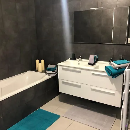 Bel F3 Vue Sur Le Golfe D'ajaccio * Ajaccio (Corsica)